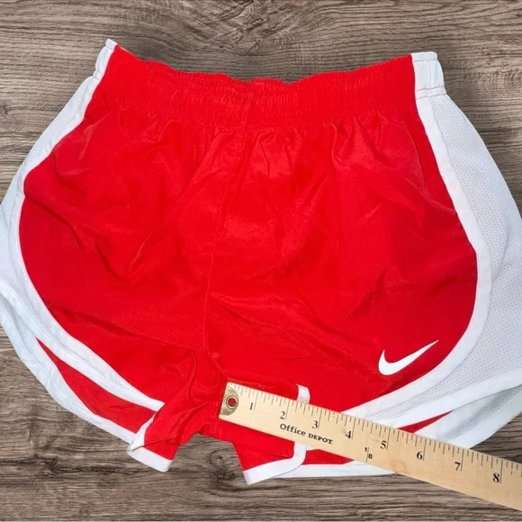 Nike Women’s Red & Pink Athletic Running Shorts Duo - Picture 10 of 12